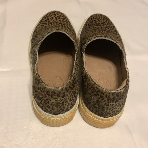 NWT - Chocolat Blu ~ Noella Leopard Slip-On Sneaker - Picture 6 of 8
